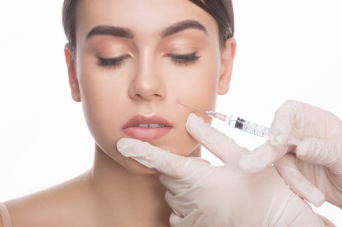 woman-getting-beauty-facial-injections